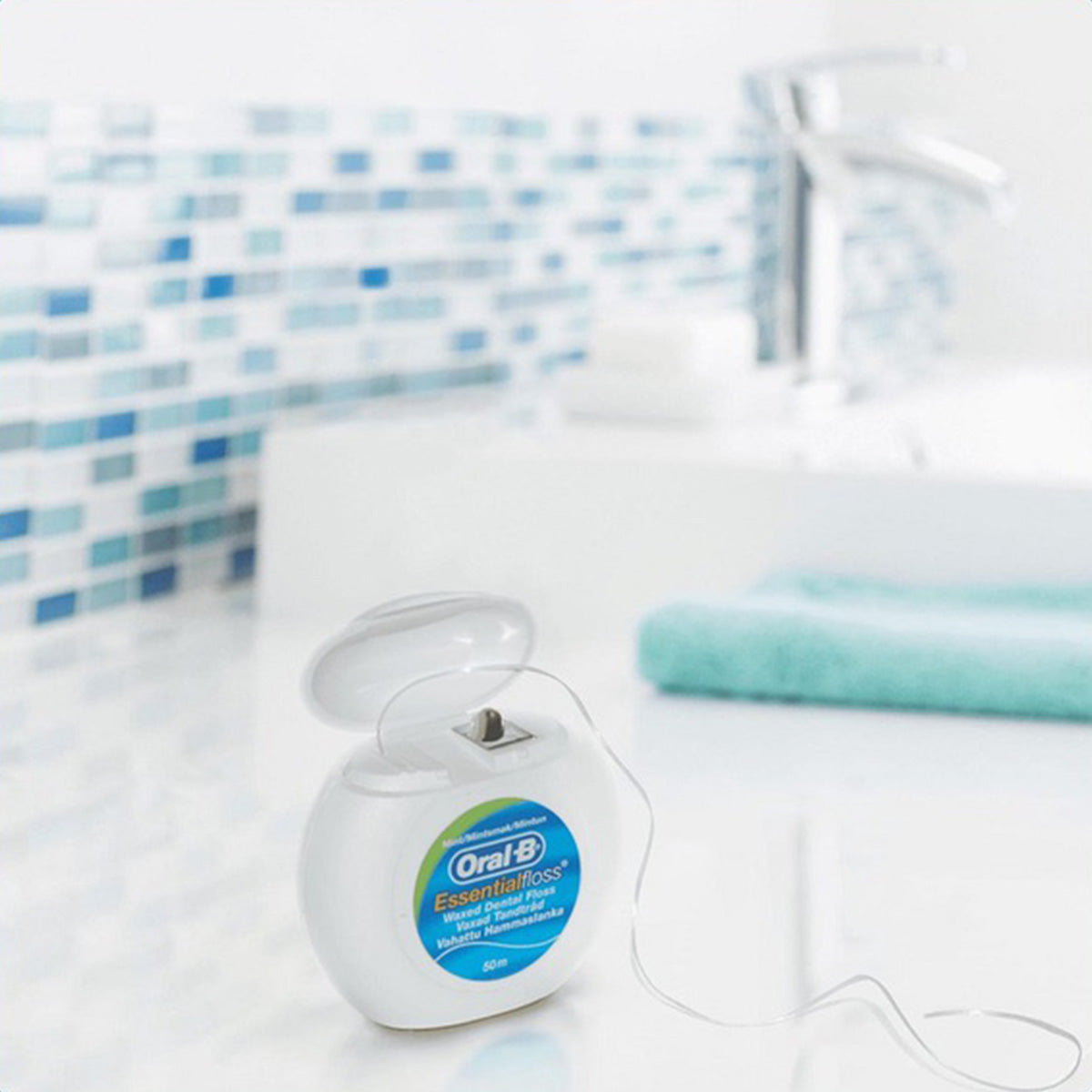Oral-B Essential Floss mint waxed
